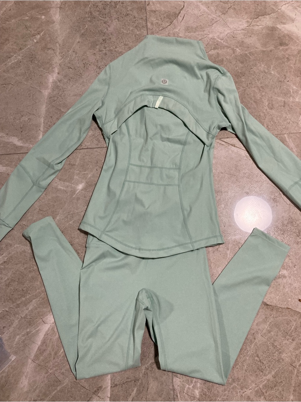 lululemon athletica Mint Green Zip Jacket and Leggings Set - Picture 2 of 4
